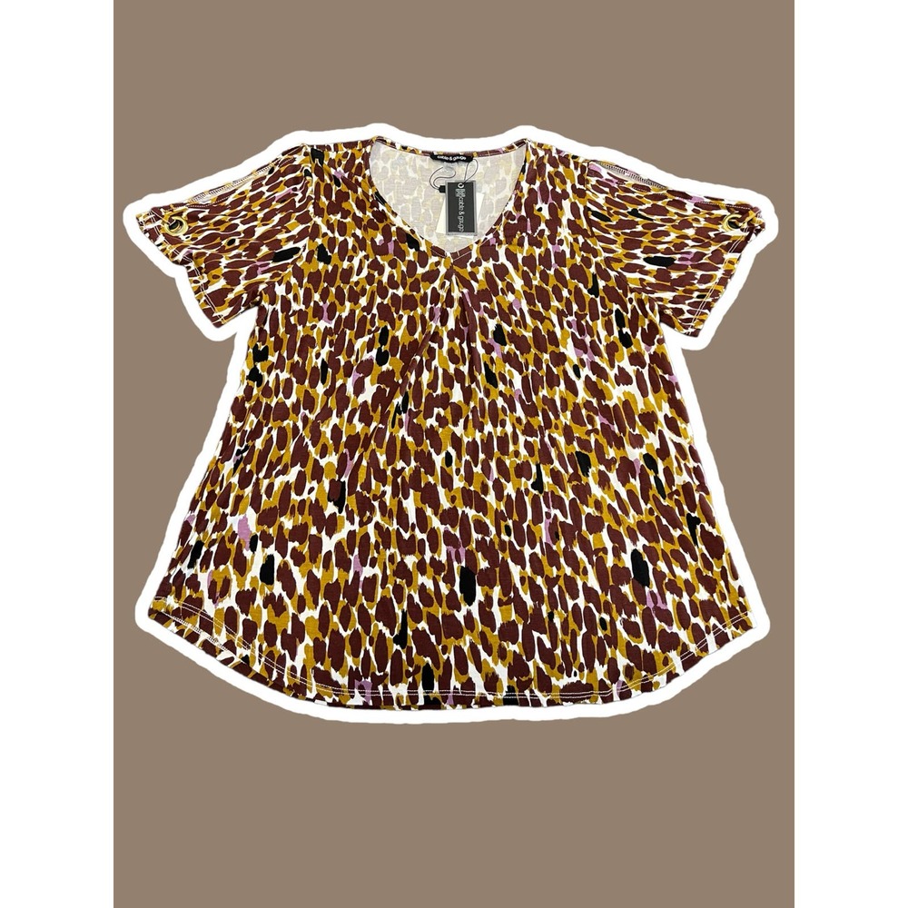 NWT! Cable & Gauge Womens Short Sleeve Cold Shoulder Gold Detail Top‎